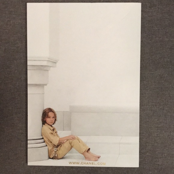 Chanel Magazine Tablebook - Picture 9 of 11